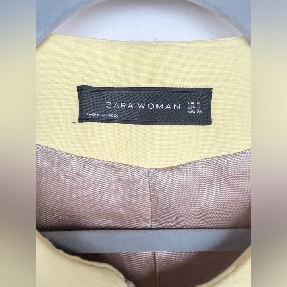 Zara Bright Yellow Coat with Pocket Details - Picture 6 of 8